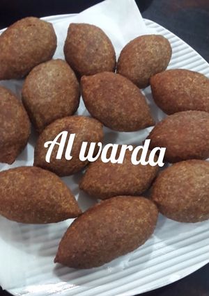 A picture of Fried Kibbeh.