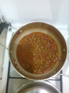 A picture of Pea Stew With Mashed Potatoes.