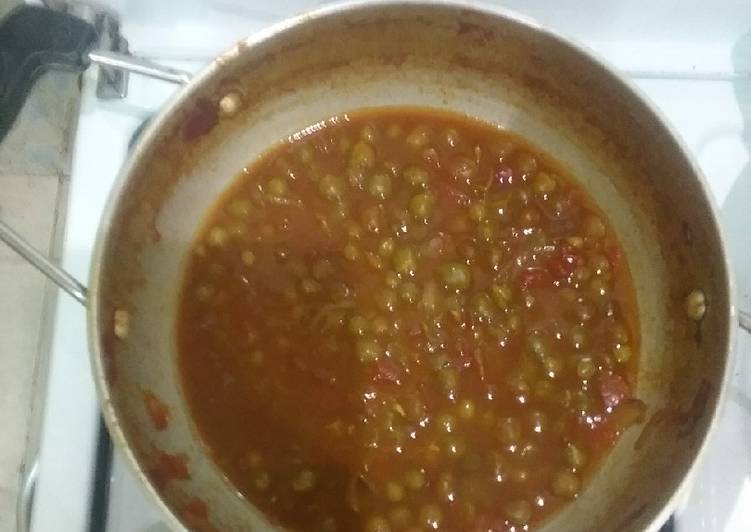 Simple Way to Prepare Pea Stew With Mashed Potatoes