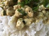 Pollo al verdeo y mostaza con arroz