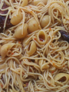 A picture of Pasta jellof.