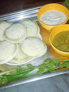 सैंडविच ढोकला (sandwich dhokla recipe in Hindi) रेसिपी मुख्य फोटो