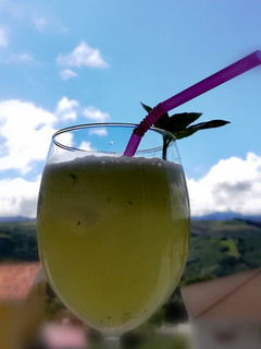 Una foto de Bebida refrescante de pepino