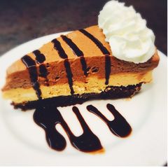 A picture of Chocolate Peanut Butter Pie.