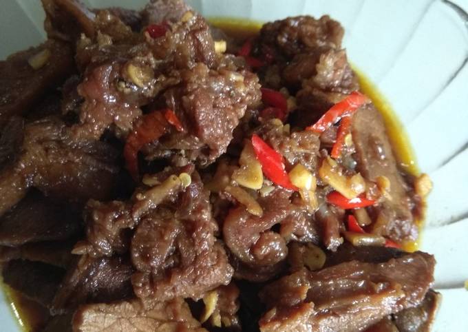 Resep Daging sapi lada hitam (tanpa saori saus tiram) oleh Bundit - Cookpad