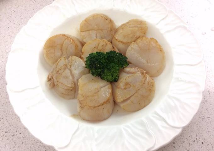 嫩煎日本生食級干貝 食譜成品照片