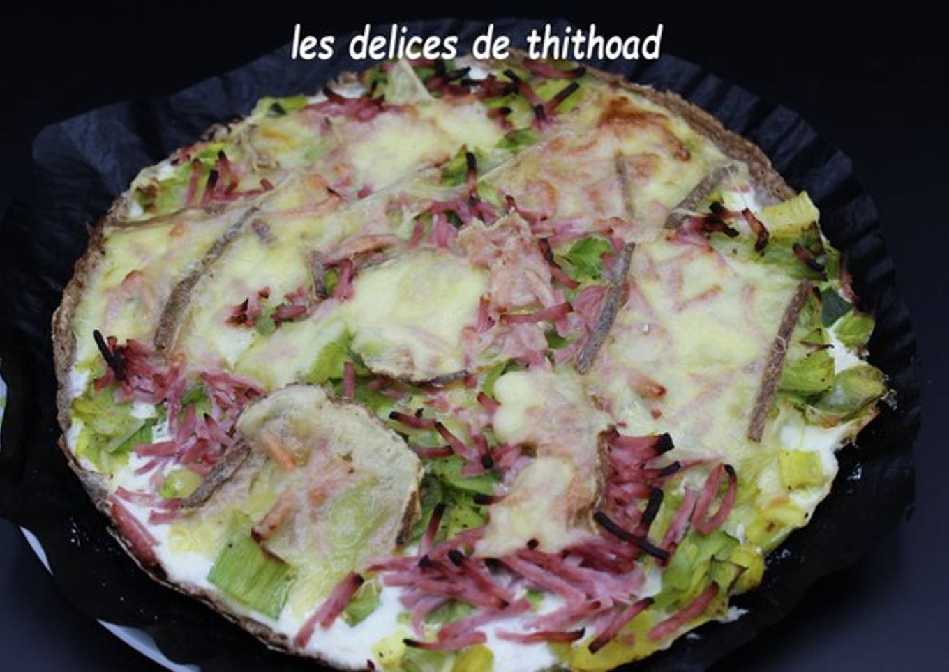 Tarte galette poireaux raclette