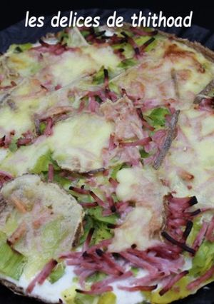 Une photo de Tarte galette poireaux raclette