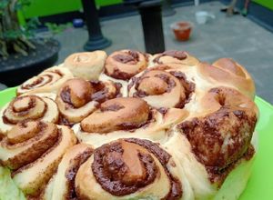 Foto resep Cinnamon Roll with Cheese Glaze Empuk dan Ekonomis