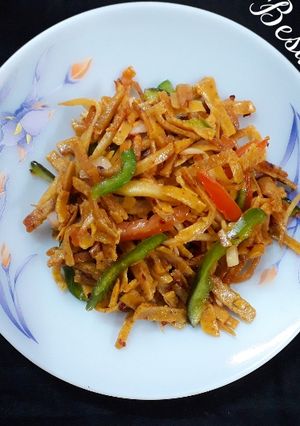 A picture of Besan Noodles.