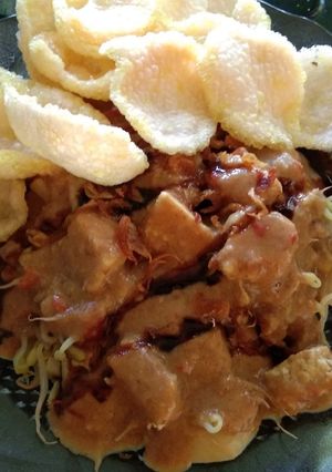 Foto resep Bumbu Kacang Kupat Tahu bandung