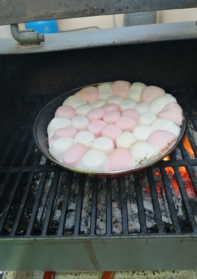 Una foto de S'more A La Parrilla