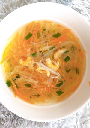 Hình của món Tôm nấu su hào, cà rốt bào.