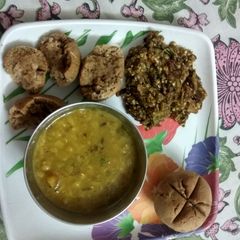 A picture of Dal bati.