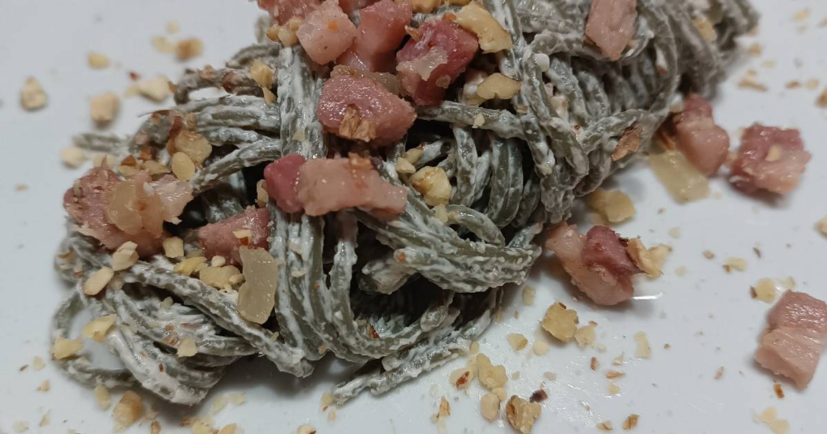 Ricetta Spaghetti alla spirulina con crema di formaggio spalmabile di