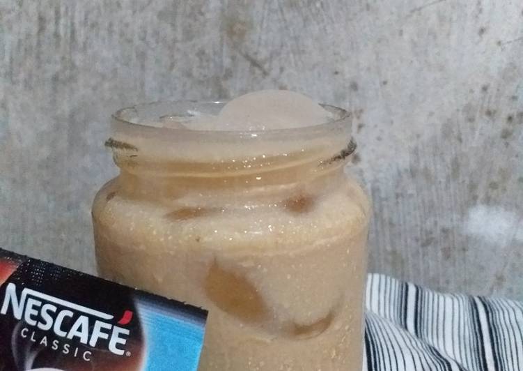 Ice cafe latte wong jowo