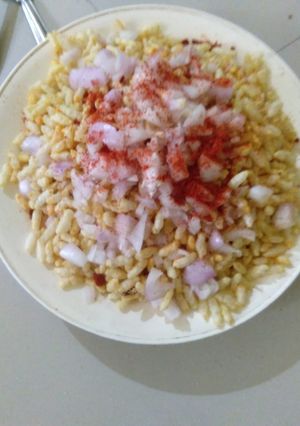 A picture of Hostel style bhel.