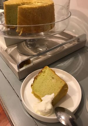 A picture of Green Tea Chiffon Cake.