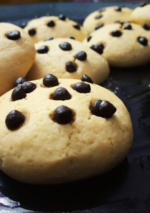 চকো চিপ ক্যুকিজ (choco chip cookies recipe in Bengali) রেসিপির প্রধান ছবি