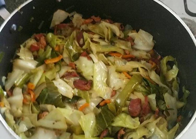 Simple Way to Cook Delicious Saute Cabbage