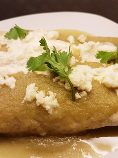 Una foto de Enchiladas Verdes con Carne de Cerdo