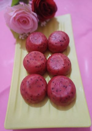 Foto resep Bolu Kukus Buah Naga