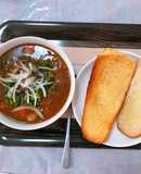 Bánh mì ăn kèm với bò kho🤣