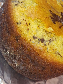 A picture of Sponge cake with chocolate.