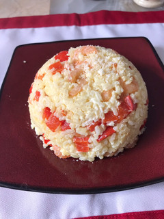 Una foto de Arroz frito con camarones y crema