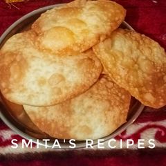A picture of Maharashtrian snack Kadkani.