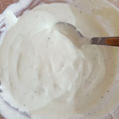A picture of Creamy Pizza Sauce.