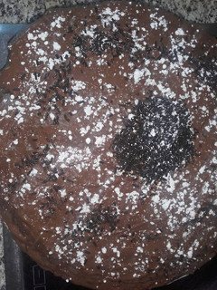 Una foto de Bizcocho de cacao relleno de nocilla