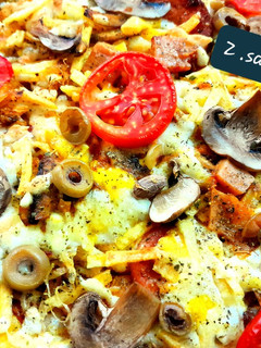 عکسی از دستور پیتزا مخلوط🍕 با تمام نکات