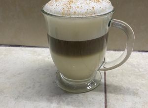 Una foto de Latte macchiato ☕