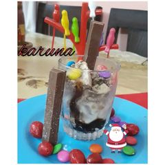 A picture of Kit-kat ice cream.