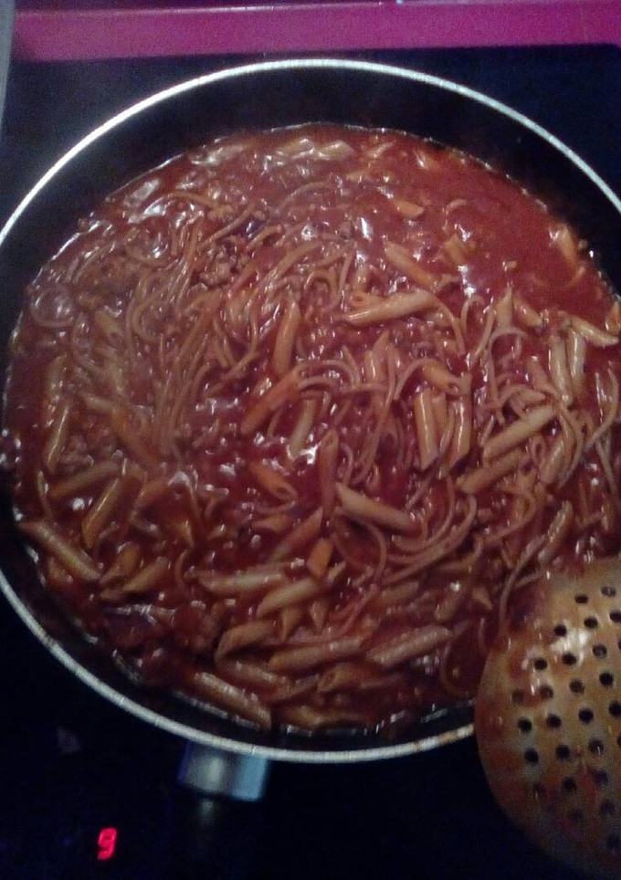 Una foto de Macarrones y spaguetti con carne picada