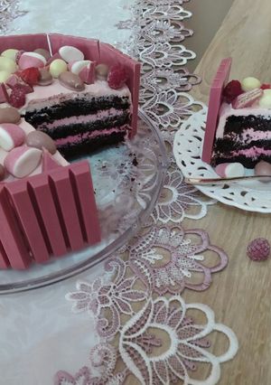 Φωτογραφία της συνταγής Kitkat ruby cake-Oι 50 αποχρώσεις του ροζ💖🎀