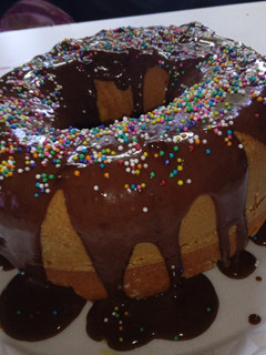 Una foto de Torta de Zanahoria con salsa de chocolate