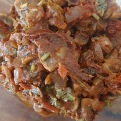 A picture of Mushroom gravy.