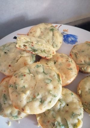 Una foto de Muffins de perejil y queso