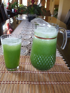 Una foto de Agua fresca de pepino