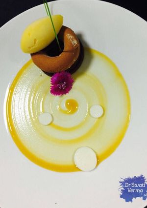 A picture of Raw mango doughnut.