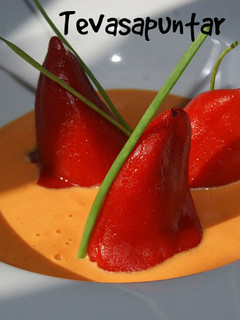 Una foto de Pimientos del piquillo rellenos de bacalao