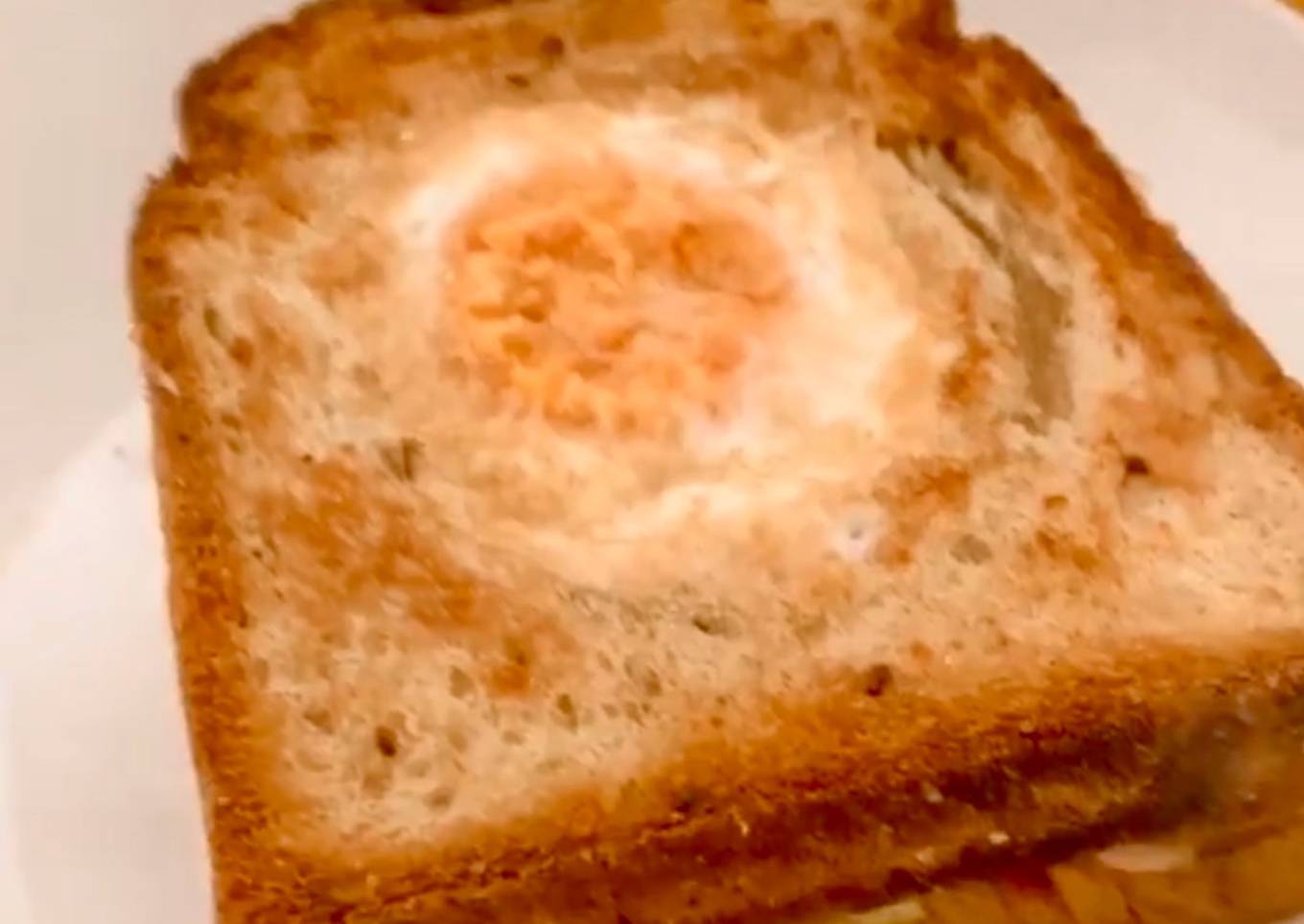 Sandwich Roti Gandum (Telurnya dibekuin dulu)