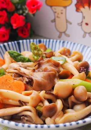 素蠔油炒三菇 的食譜成品照片