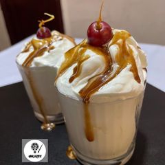 A picture of Whipped cream ice cream.