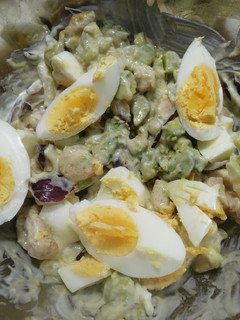 Una foto de Ensalada de Pollo y mix verduras