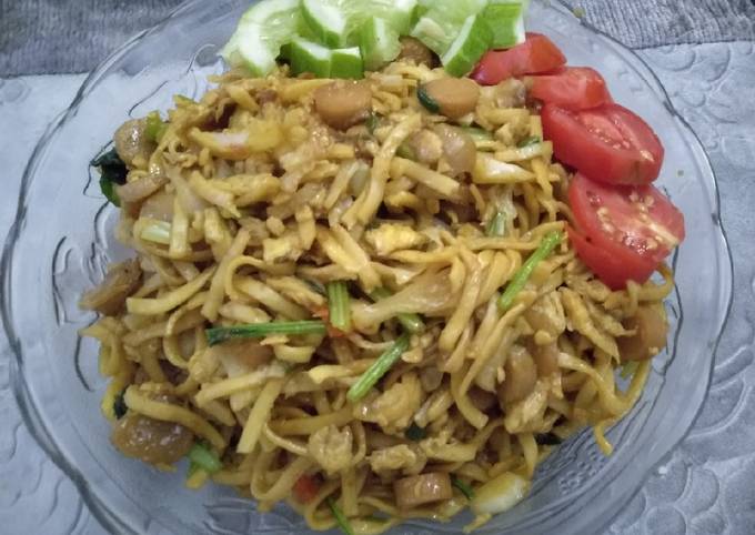 Resep Mie Goreng Sosis Bakso oleh Kiky - Cookpad