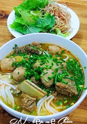 Hình của món Bún bò viên.