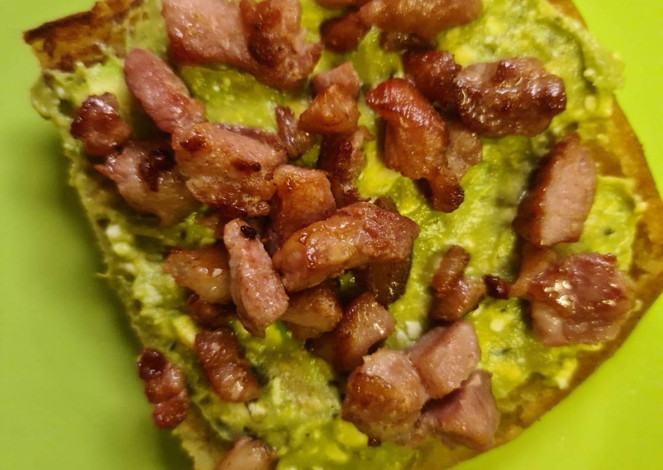 Bacon Avo feta open sandwich